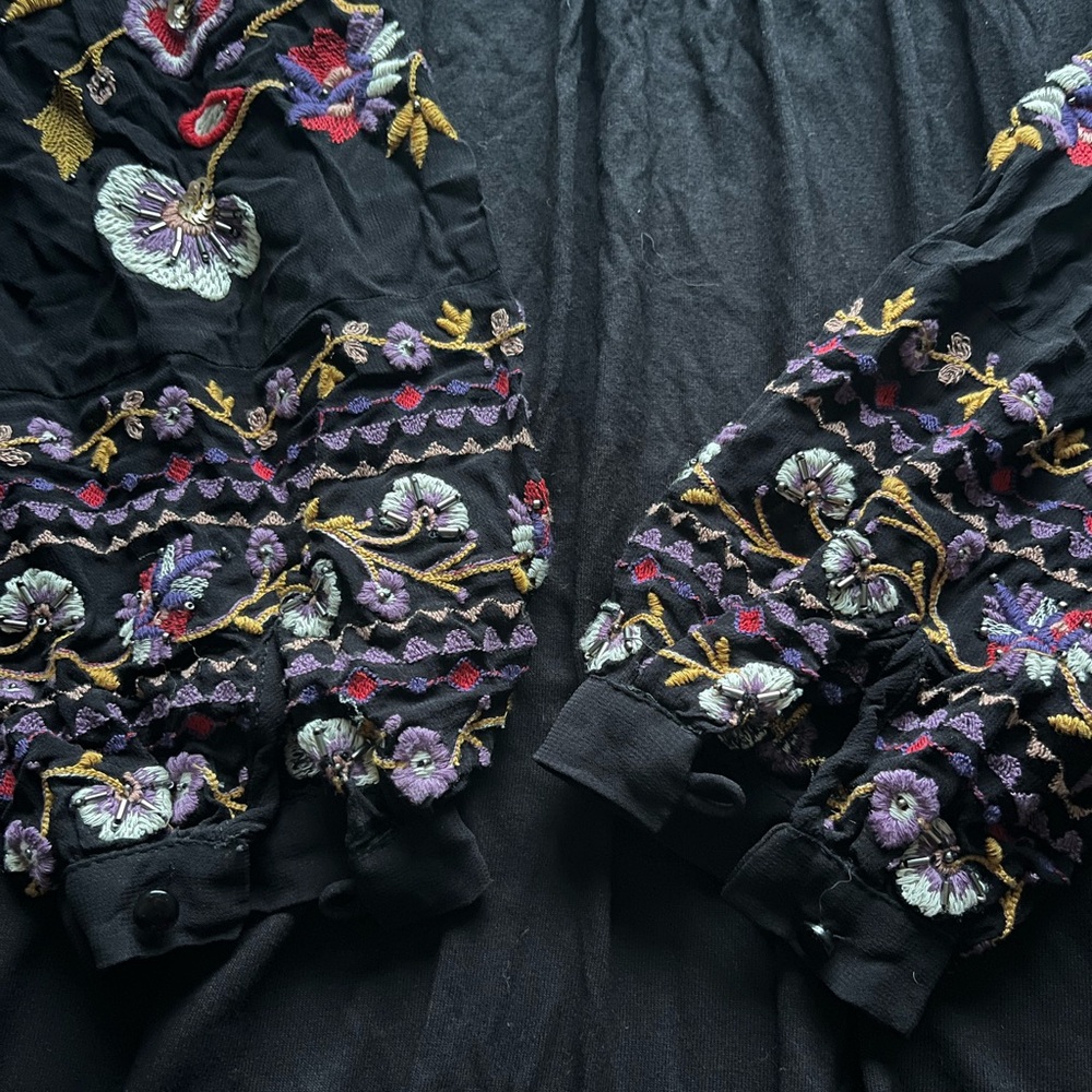 Akemi + Kin Louise Black Floral Embroidery Sheer Long Sleeve Boho Peasant Top - Picture 10 of 16